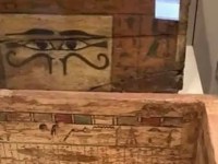 GLI OCCHI DEL&nbsp;DEFUNTO