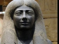 LA STATUA DI&nbsp;SENNUWI