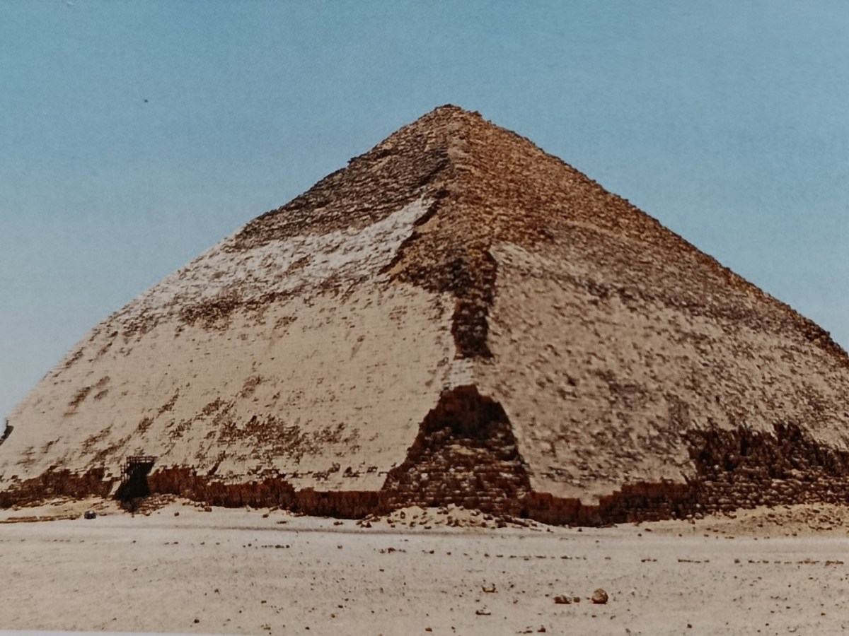 LA PIRAMIDE ROMBOIDALE (DASHUR&nbsp;SUD)