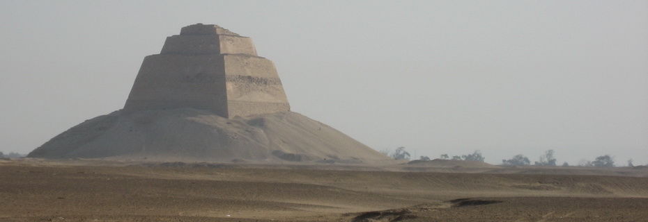 LA QUARTA DINASTIA:&nbsp;SNEFRU